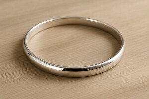 銀器能用超聲波清洗嗎？選對方法，潔凈如新不傷器